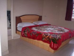Rn Holidays Hotel Ooty Buitenkant foto