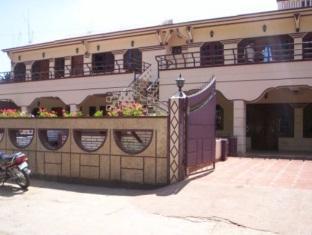 Rn Holidays Hotel Ooty Buitenkant foto